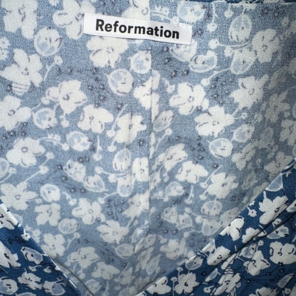 Reformation Raquel Blouse - Blue Floral - Size 6 - Picture 4 of 9